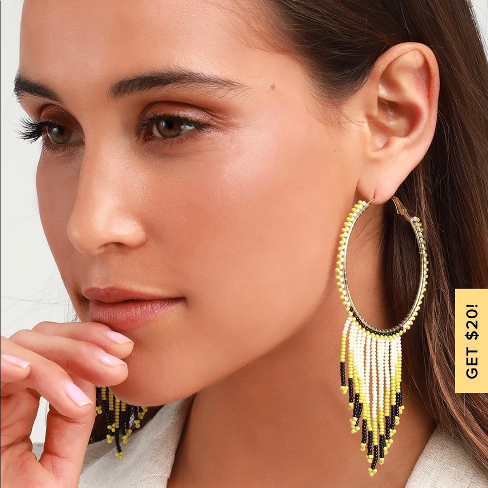 NWT Lulus earrings